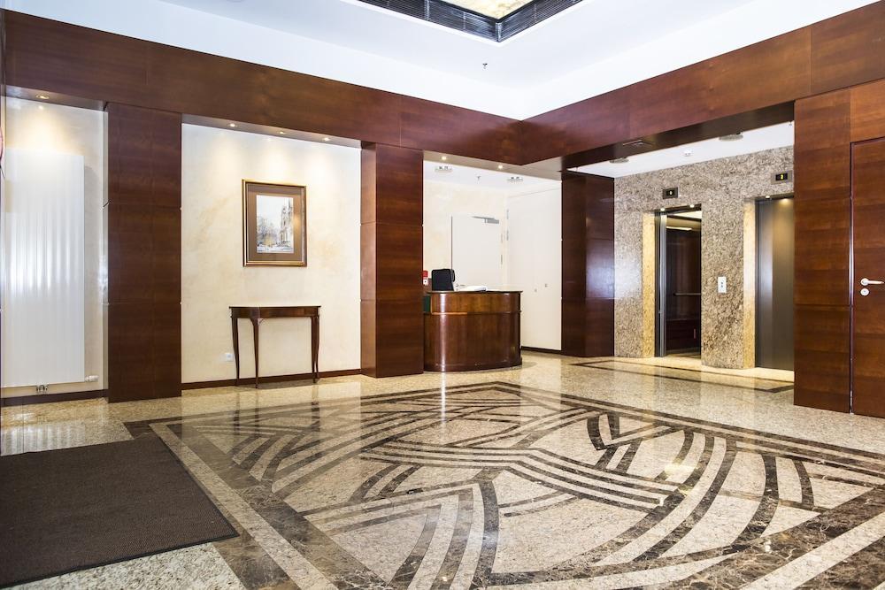 Exclusive Aparthotel Warsaw Ngoại thất bức ảnh