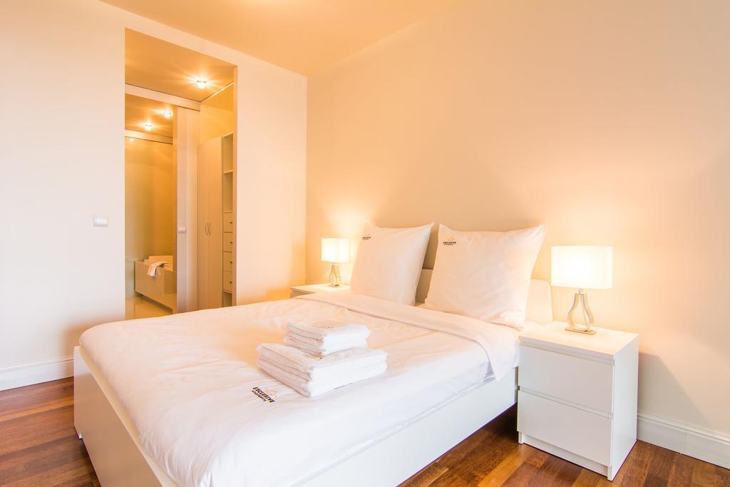 Exclusive Aparthotel Warsaw Ngoại thất bức ảnh