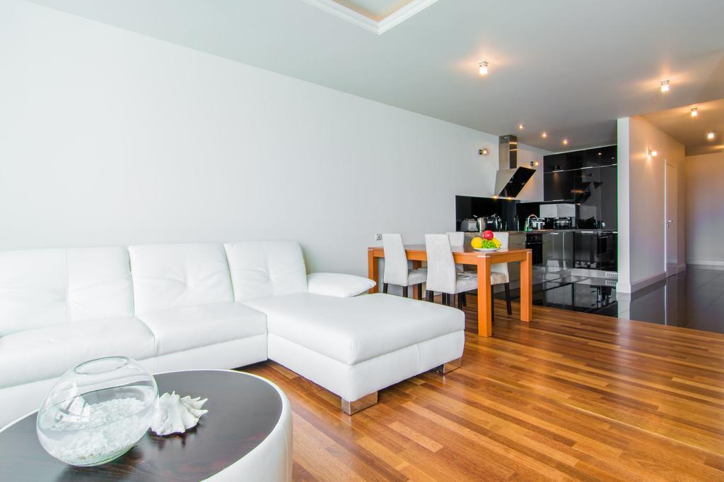Exclusive Aparthotel Warsaw Ngoại thất bức ảnh