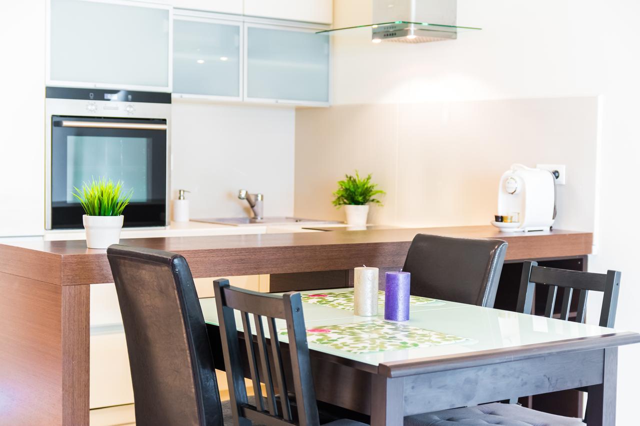 Exclusive Aparthotel Warsaw Ngoại thất bức ảnh